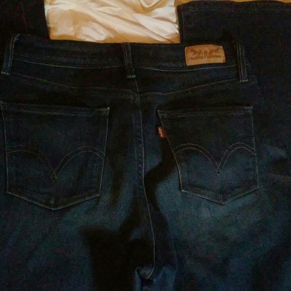 Levi's Perfectly Slimming 512 Bootcut Jean - Picture 1 of 4
